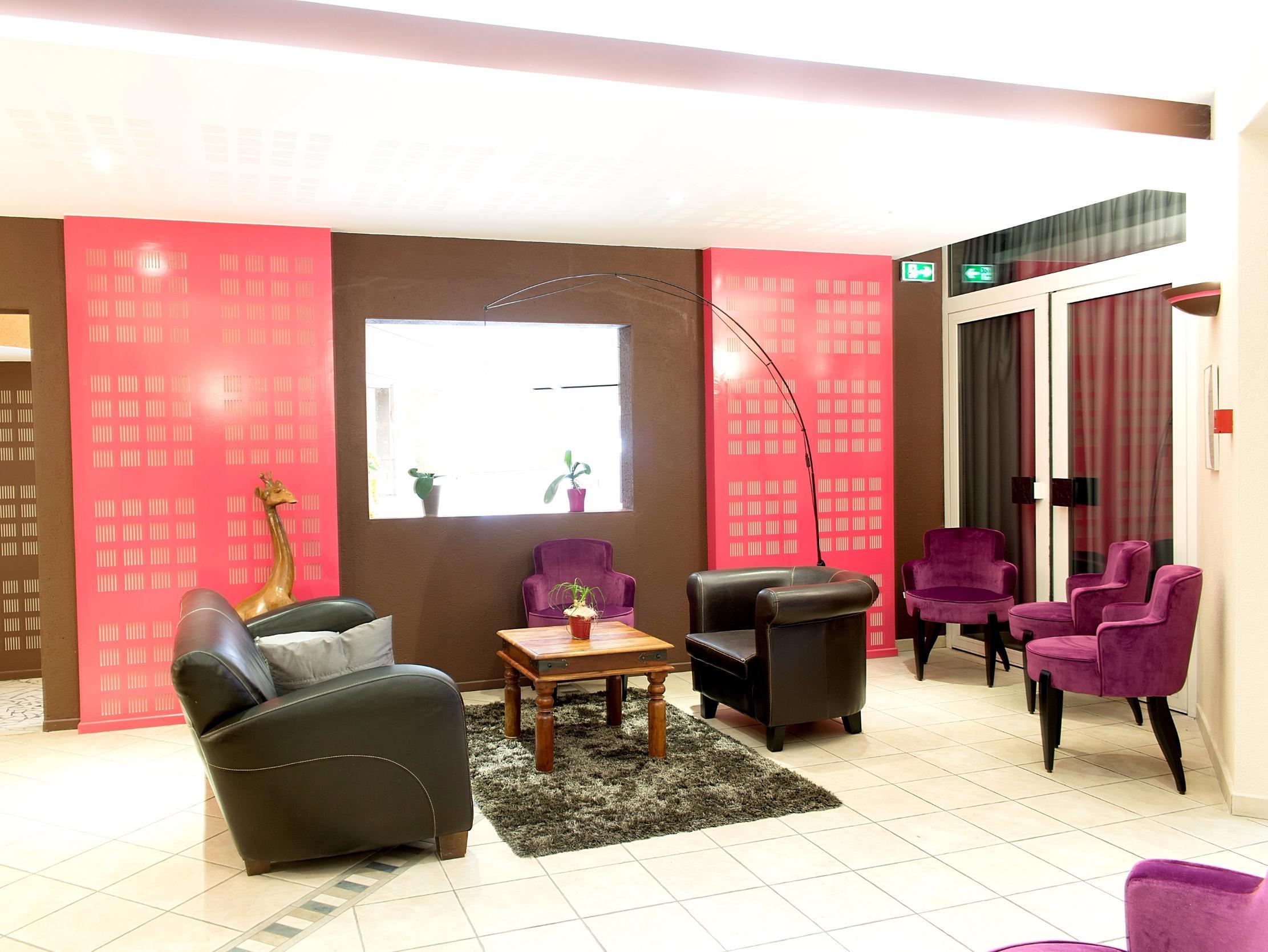Logis Hotel De France Restaurant Le Lucullus منتوريلون المظهر الخارجي الصورة
