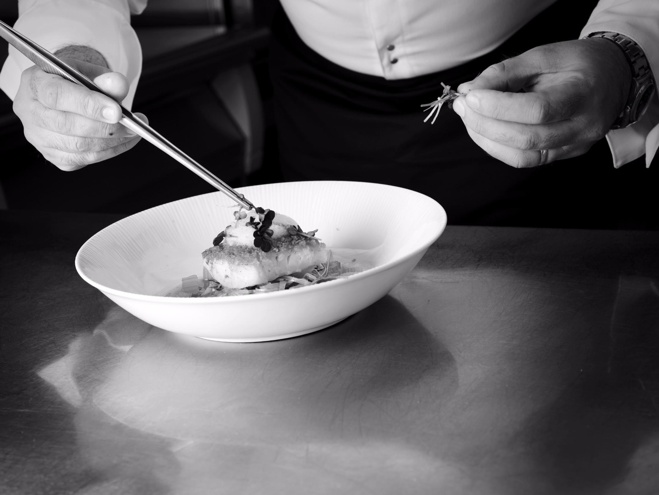Logis Hotel De France Restaurant Le Lucullus منتوريلون المظهر الخارجي الصورة