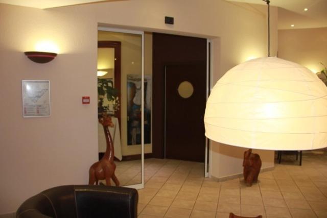 Logis Hotel De France Restaurant Le Lucullus منتوريلون المظهر الخارجي الصورة